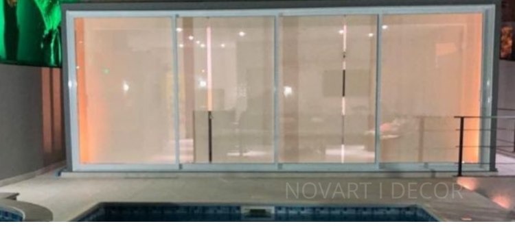 Diferença entre tecidos tela solar e blackout